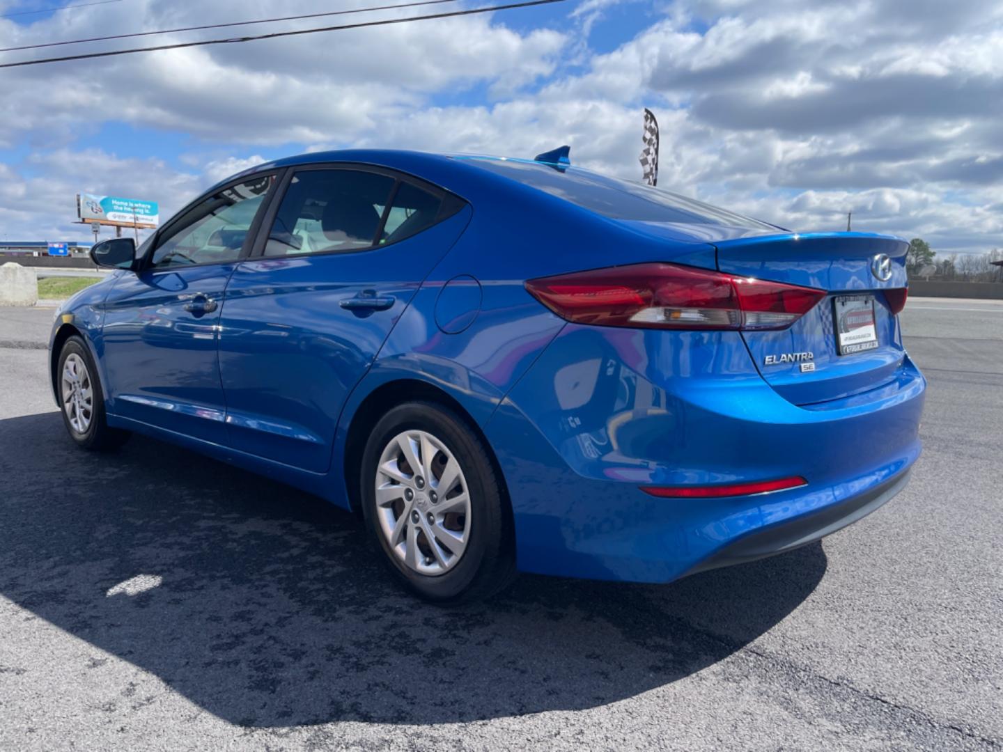 2017 Blue Hyundai Elantra (KMHD74LF7HU) with an 4-Cyl, 2.0 Liter engine, Auto, 6-Spd Shiftronic transmission, located at 8008 Warden Rd, Sherwood, AR, 72120, (501) 801-6100, 34.830078, -92.186684 - Photo#5